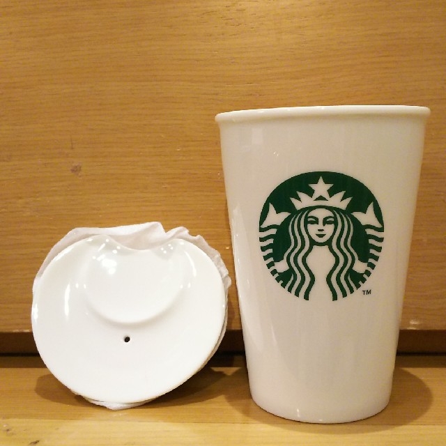 Starbucks Coffee(スターバックスコーヒー)の【すすきのマダム様専用】スタバ2019ロゴダブルウォールマグ          インテリア/住まい/日用品のキッチン/食器(タンブラー)の商品写真