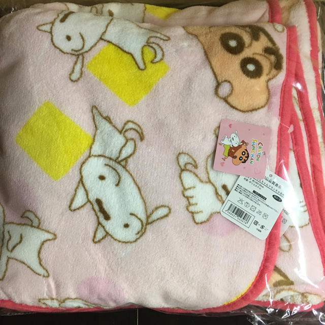 値下げ クレヨンしんちゃん フランネル毛布 ピンク フリマアプリ ラクマ