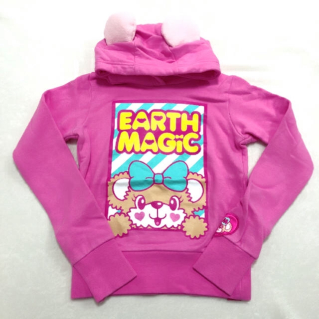 専用  EARTH MAGIC♥︎トレーナー