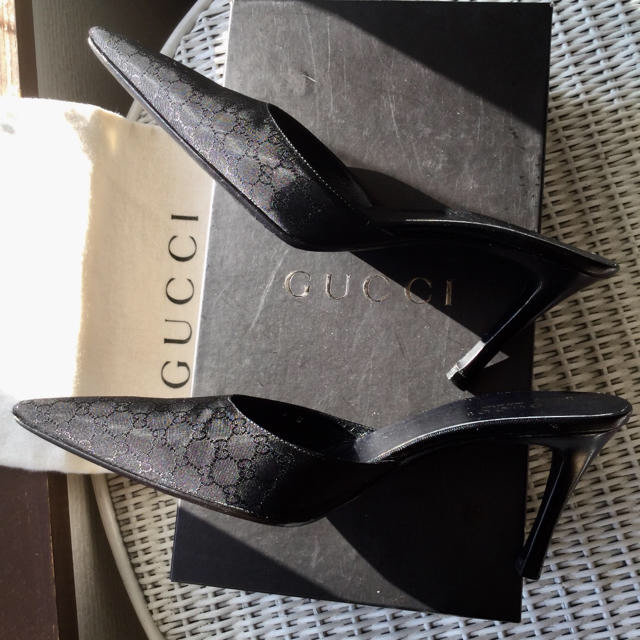 Gucci(グッチ)の極美品!グッチ アイコンGGマーク ポインテッドトゥ 22㎝ レディースの靴/シューズ(ハイヒール/パンプス)の商品写真