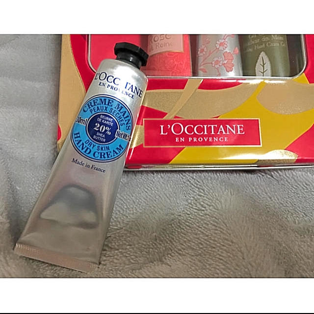 L'OCCITANE(ロクシタン)の【新品未使用】シア ハンドクリーム コスメ/美容のボディケア(ハンドクリーム)の商品写真