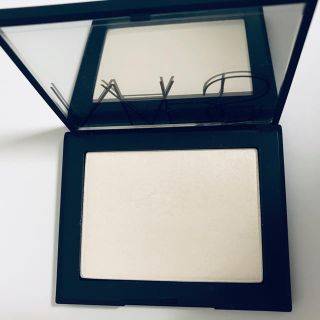 ナーズ(NARS)のＮＡＲＳ　ハイライティングパウダー  美品(フェイスパウダー)