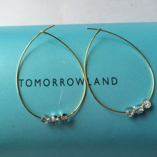 トゥモローランド(TOMORROWLAND)のトゥモローランド購入ストーンフープピアス(ピアス)