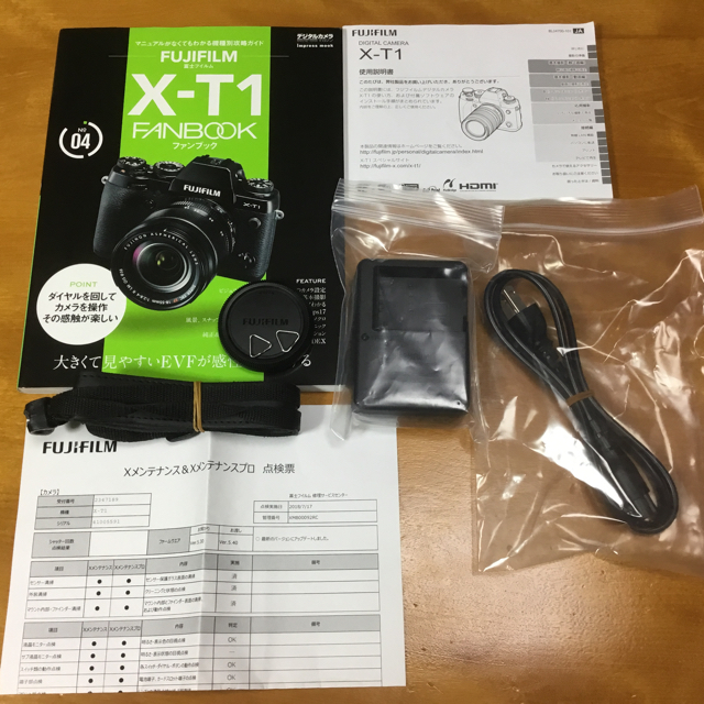 富士フイルム(フジフイルム)の美品 FUJIFILM X-T1 &  XC15-45mm スマホ/家電/カメラのカメラ(ミラーレス一眼)の商品写真