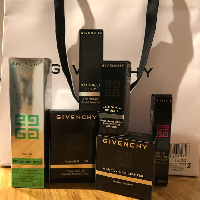 新品☆GIVENCHY　化粧品　福袋　2021　抜き取りなし