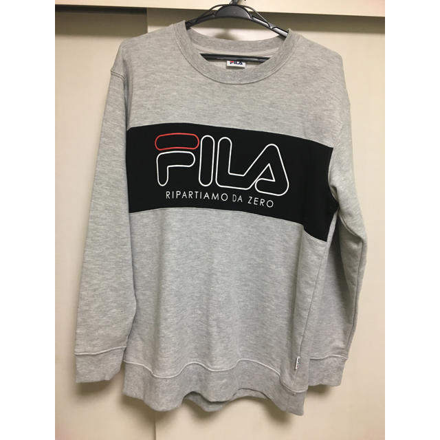 FILA(フィラ)のフィラ グレー トレーナー メンズのトップス(スウェット)の商品写真