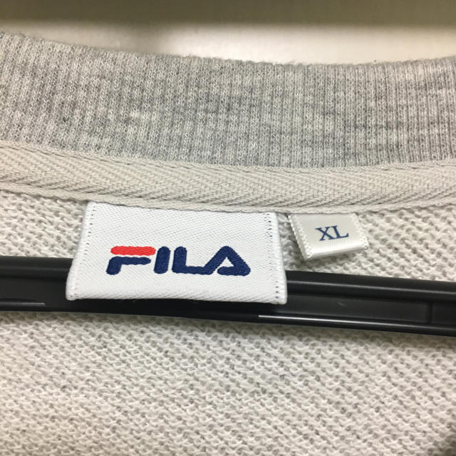 FILA(フィラ)のフィラ グレー トレーナー メンズのトップス(スウェット)の商品写真