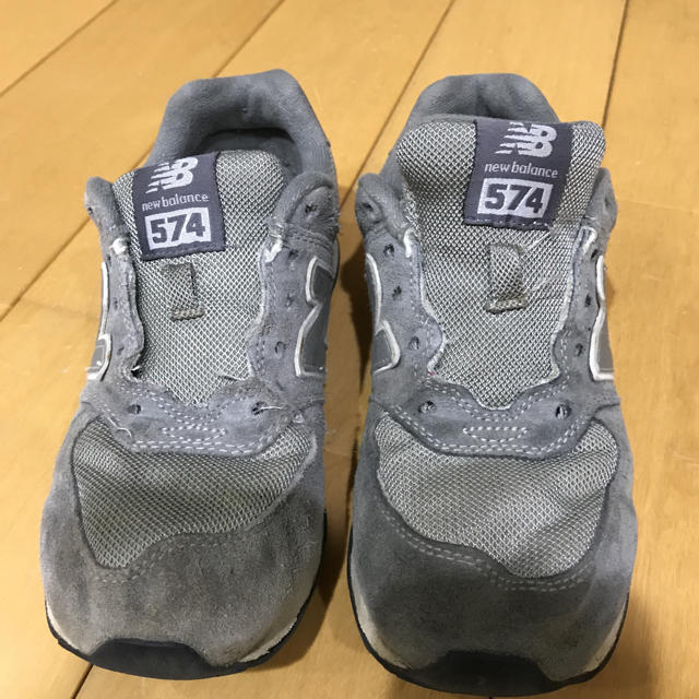 New Balance(ニューバランス)のニューバランス グレー22センチ キッズ/ベビー/マタニティのキッズ靴/シューズ(15cm~)(スニーカー)の商品写真