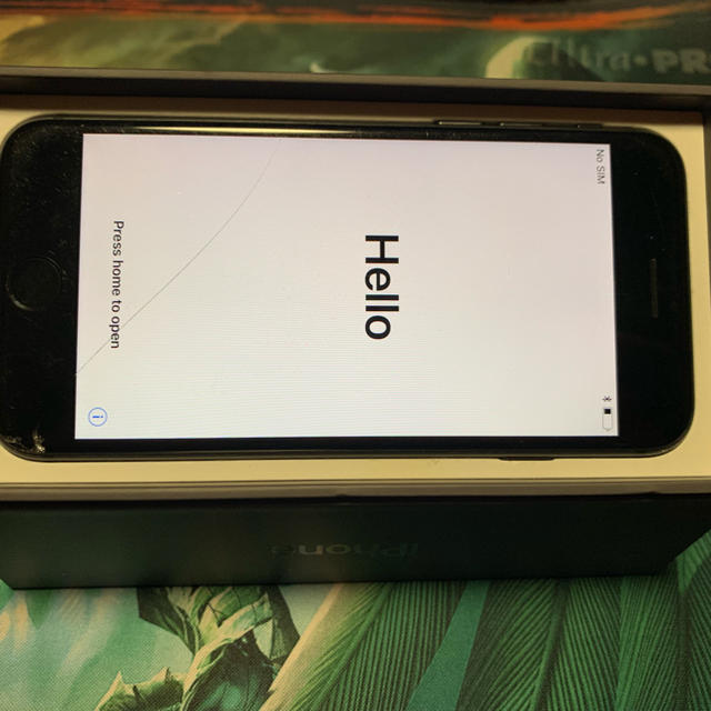 【未使用品】 Apple 傷あり特価 au simフリー 64GB iphone8 marine - スマートフォン本体 【未使用品】 Apple 傷あり特価 au simフリー 64GB iphone8 marine - スマートフォン本体