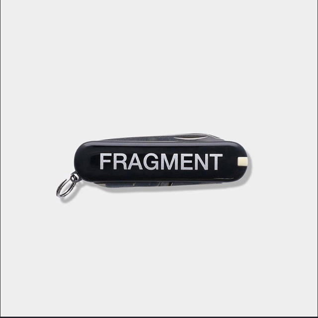 FRAGMENT(フラグメント)のTHE CONVENI FRAGMENT VICTORINOX CLASSIC  メンズのファッション小物(その他)の商品写真