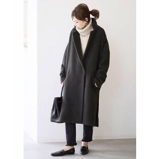 アパルトモンドゥーズィエムクラス(L'Appartement DEUXIEME CLASSE)の新品タグ付き アパルトモン 32PARADIS  UNIVERS  COAT(ロングコート)