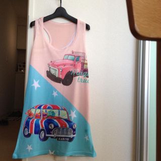 新品♡レトロな車柄♡ピンク✖ブルー(チュニック)