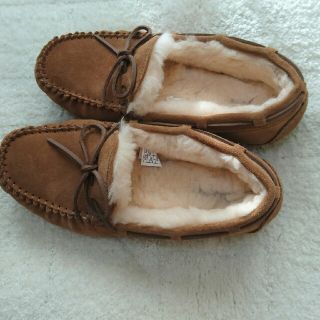 アグ(UGG)のUGG モカシン 23.5(スリッポン/モカシン)