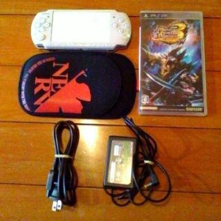 プレイステーションポータブル(PlayStation Portable)のpsp3000(携帯用ゲーム機本体)