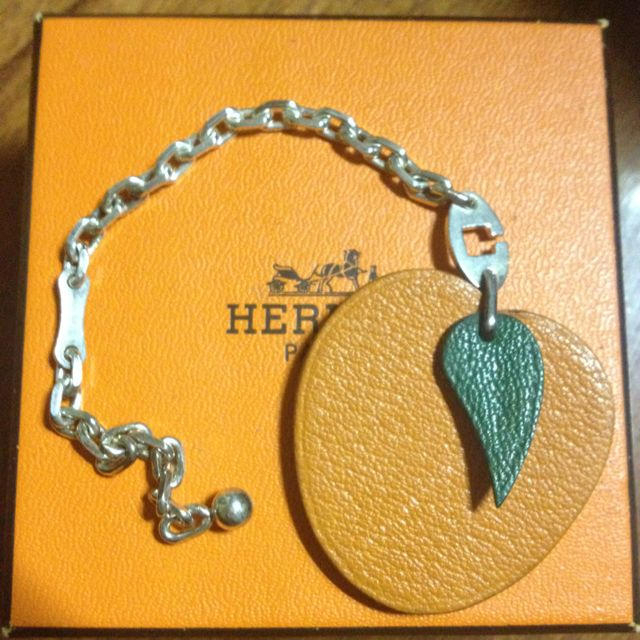 Hermes(エルメス)のHERMESキーホルダー レディースのファッション小物(キーホルダー)の商品写真