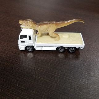 タカラトミー(Takara Tomy)のトミカ　恐竜搬送車(ミニカー)