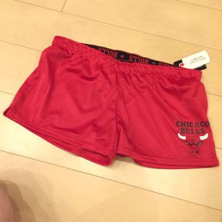 フォーエバートゥエンティーワン(FOREVER 21)の新品♡forever21bullsSPT(ショートパンツ)