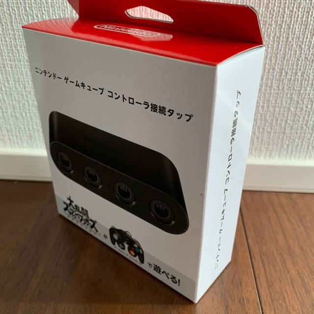 Nintendo Switch(ニンテンドースイッチ)の任天堂 ゲームキューブ コントローラ 接続タップ エンタメ/ホビーのゲームソフト/ゲーム機本体(家庭用ゲーム機本体)の商品写真