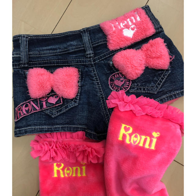 RONI(ロニィ)のroni  ふわもこ デニム リボン パンツ & レッグウォーマー ショーパン キッズ/ベビー/マタニティのキッズ服女の子用(90cm~)(パンツ/スパッツ)の商品写真