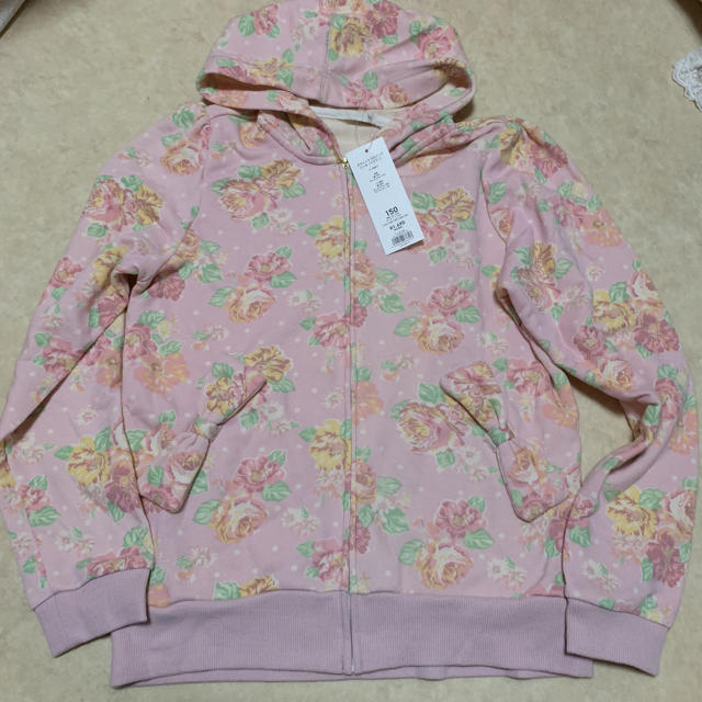 GU(ジーユー)のGU スウェットフルジップパーカ(フラワー) キッズ/ベビー/マタニティのキッズ服女の子用(90cm~)(ジャケット/上着)の商品写真