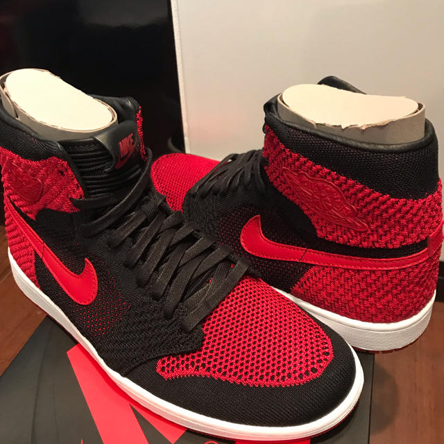 NIKE(ナイキ)の28cm AIR JORDAN 1 RETRO HI FLYKNIT ブレッド メンズの靴/シューズ(スニーカー)の商品写真