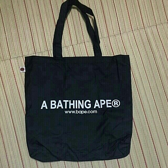 A BATHING APE(アベイシングエイプ)のA BATHING APEトートバッグ♪ レディースのバッグ(トートバッグ)の商品写真