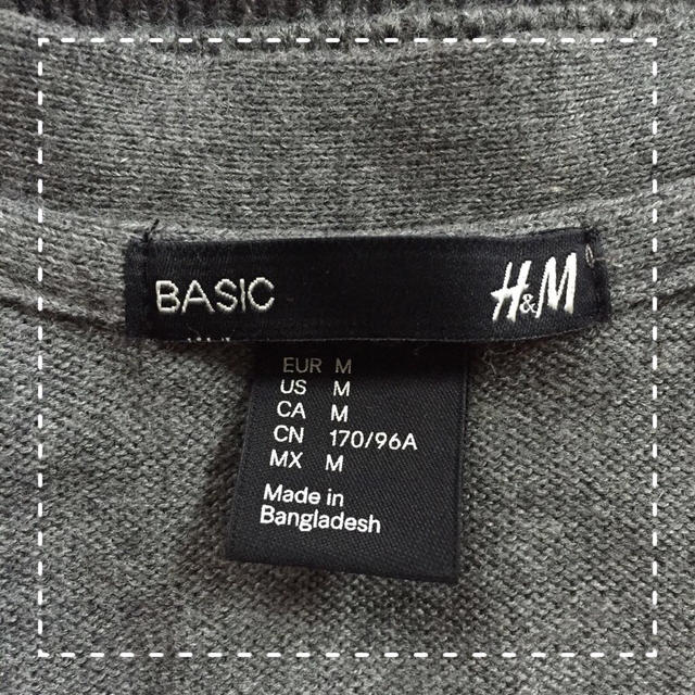 H&M(エイチアンドエム)のH&M Ｖネックニット レディースのトップス(ニット/セーター)の商品写真