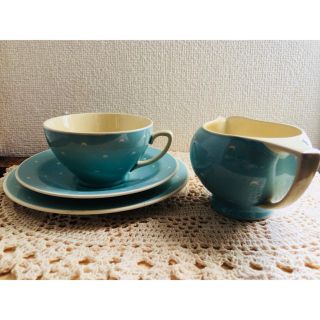 ウェッジウッド(WEDGWOOD)のスージークーパー クレッセント カップ＆ソーサー  トリプルセットミルクジャク(食器)