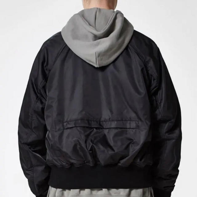 FEAR OF GOD(フィアオブゴッド)のFEAR OF GOD Essentials Bomber Jacket メンズのジャケット/アウター(ナイロンジャケット)の商品写真