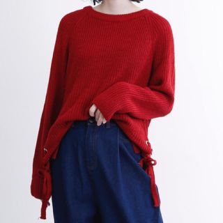 メルロー(merlot)の【merlot】【新品】サイドスピンドルニットプルオーバー（レッド）(ニット/セーター)