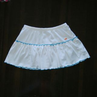 エレッセ(ellesse)の再々値下げ!  ￥1600⏩￥780!!  ellesse テニススコート (ウェア)