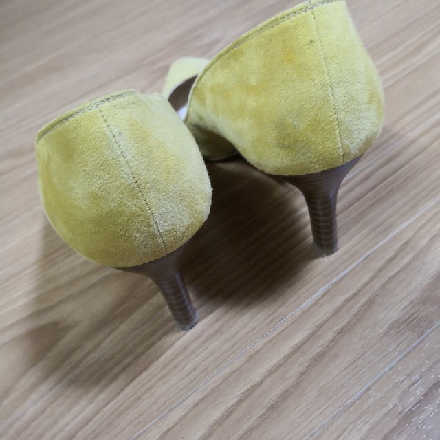 Odette e Odile(オデットエオディール)のオデットエオディールイエローパンプス24 レディースの靴/シューズ(ハイヒール/パンプス)の商品写真