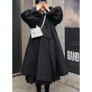 品質のいい トリココムデギャルソン キルティング丸襟Aラインロング