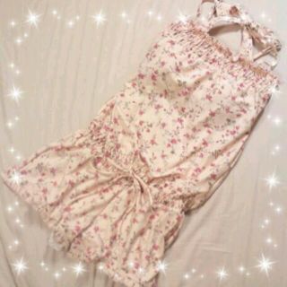 サロペット付き♡新品ビキニ♡お花柄ピンク(水着)