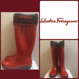 サルヴァトーレフェラガモ(Salvatore Ferragamo)のフェラガモ♡レッドラバー レインブーツ♡(レインブーツ/長靴)