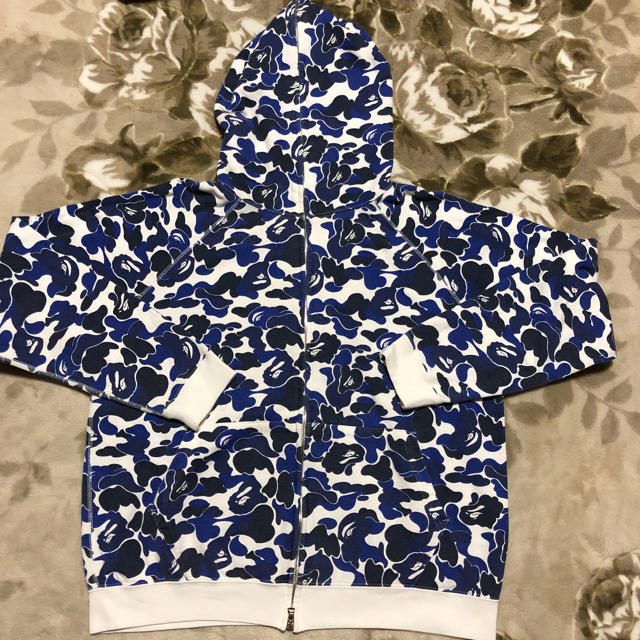 ★新品★パーカー★Lサイズ★BAPE/APE★