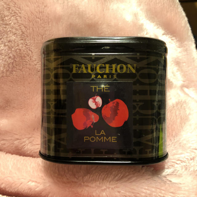 髙島屋(タカシマヤ)のガバナーズ様専用 FAUCHON アップルティー 食品/飲料/酒の飲料(茶)の商品写真