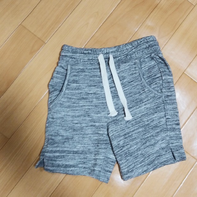 babyGAP(ベビーギャップ)のGAPハーフパンツ キッズ/ベビー/マタニティのキッズ服男の子用(90cm~)(パンツ/スパッツ)の商品写真