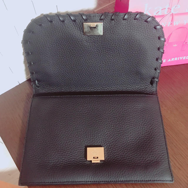 kate spade new york(ケイトスペードニューヨーク)の【新品！送料こみ】本日かぎりのタイムセール！ケイトスペード♡クラッチバッグ レディースのバッグ(クラッチバッグ)の商品写真