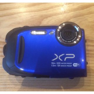 フジフイルム(富士フイルム)の防水デジタルカメラ XP70(コンパクトデジタルカメラ)