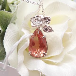 オレゴンサンストーンと薔薇のネックレスの通販 by ほたるみねらる|ラクマ