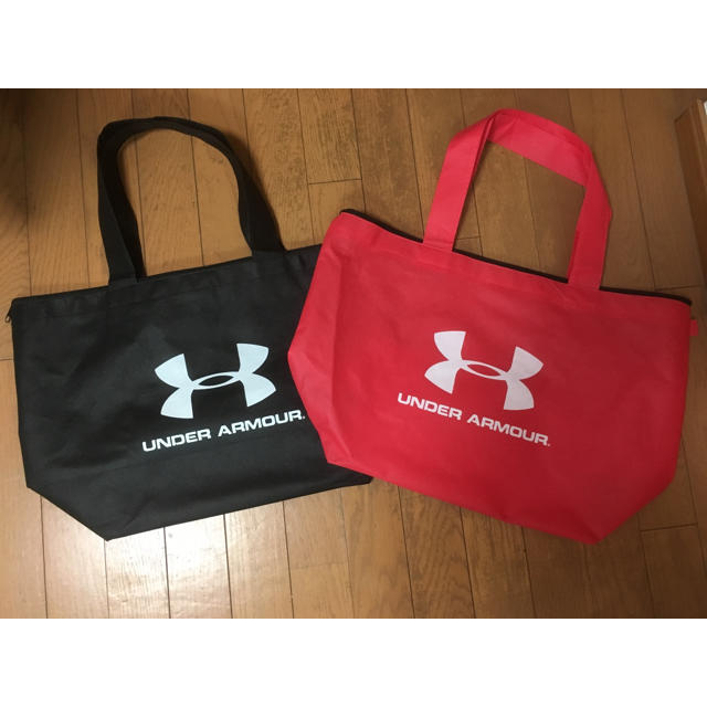 UNDER ARMOUR(アンダーアーマー)のアンダーアーマーのバック 2袋 スポーツ/アウトドアのトレーニング/エクササイズ(トレーニング用品)の商品写真