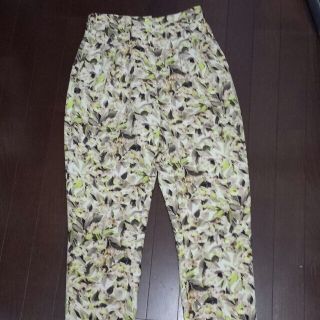 フレイアイディー(FRAY I.D)のFRAY I.D♥花柄パンツ値下げ(サルエルパンツ)