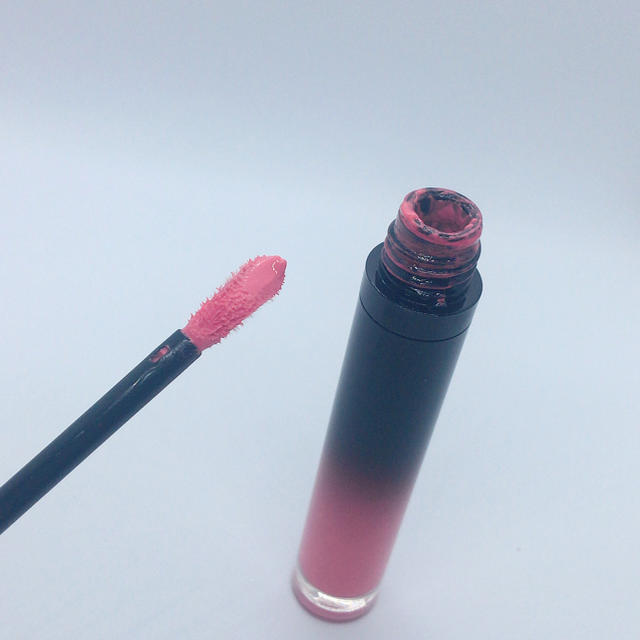 shu uemura(シュウウエムラ)のシュウウエムラ ラック シュプリア CR02 コスメ/美容のベースメイク/化粧品(リップグロス)の商品写真