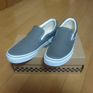 ヴァンズ グレー スリッポン モカシン メンズ の通販 23点 Vansのメンズを買うならラクマ