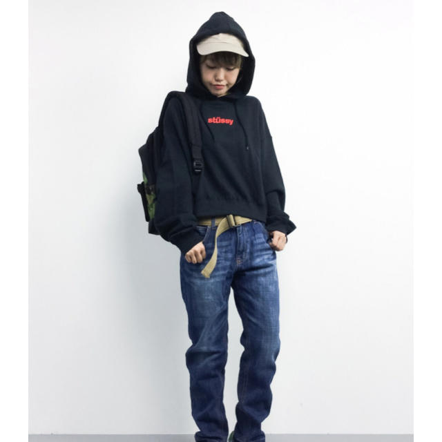 STUSSY(ステューシー)のstussy short hoodie レディースのトップス(パーカー)の商品写真