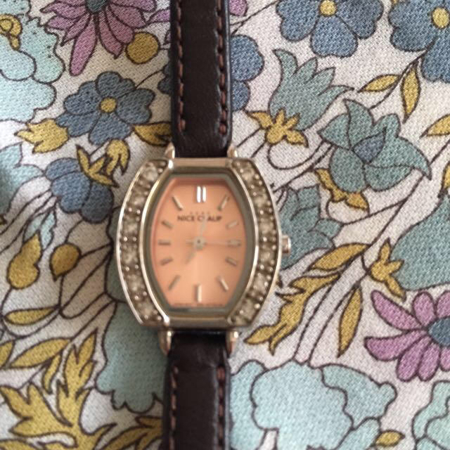 NICE CLAUP(ナイスクラップ)のナイスクラップ腕時計 レディースのファッション小物(腕時計)の商品写真