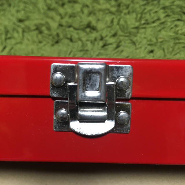 Supreme(シュプリーム)のバンビ999様専用 Supreme metal Tool Box  インテリア/住まい/日用品の収納家具(ケース/ボックス)の商品写真