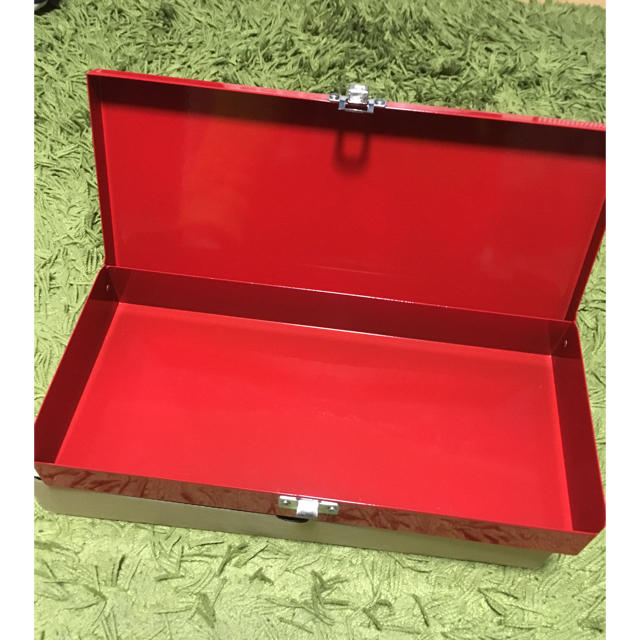 Supreme(シュプリーム)のバンビ999様専用 Supreme metal Tool Box  インテリア/住まい/日用品の収納家具(ケース/ボックス)の商品写真