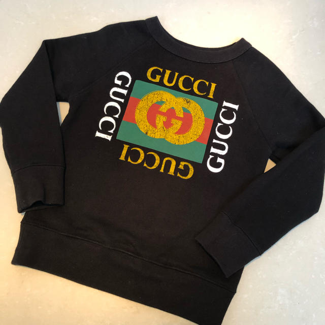 Gucci(グッチ)のグッチ キッズ☆ロゴスウェット☆size4 キッズ/ベビー/マタニティのキッズ服男の子用(90cm~)(Tシャツ/カットソー)の商品写真